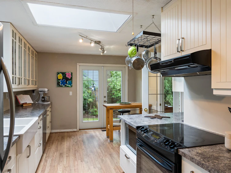 1430 Bergstrom Road, Surrey, BC, V4B 5E1 - 13