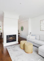 10 897 Premier Street