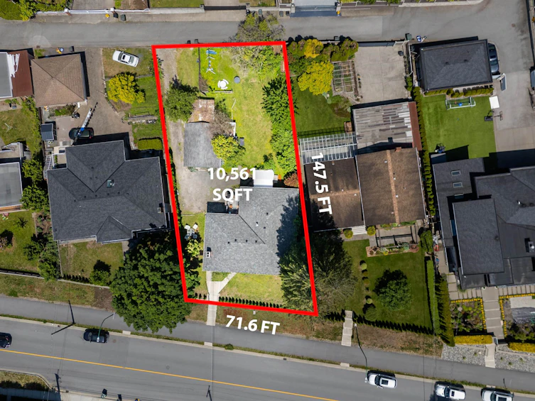 7149 Broadway, Burnaby, BC, V5A 1R7