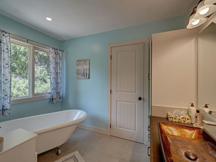 1317 Lockyer Road, Roberts Creek, BC, V0N 2W1 - 18