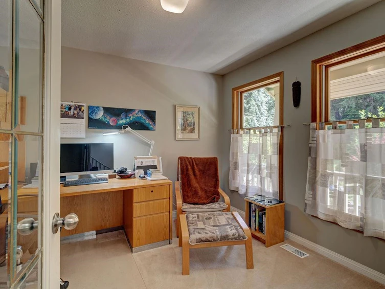 1317 Lockyer Road, Roberts Creek, BC, V0N 2W1 - 24