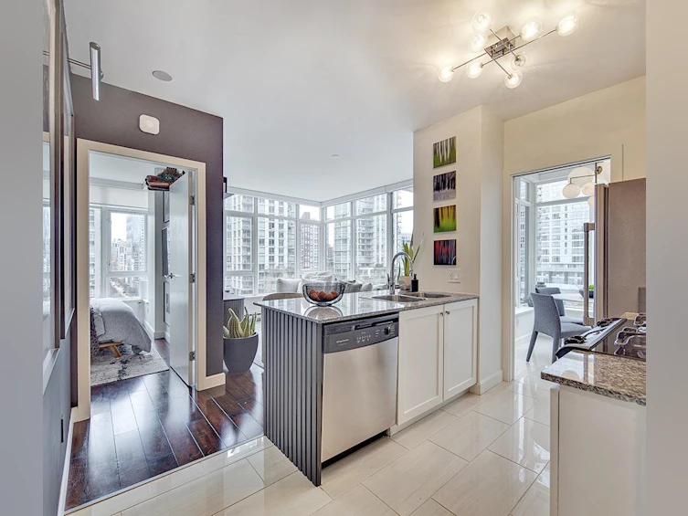 901-480 Robson Street, Vancouver, BC, V6B 1S1 - 8