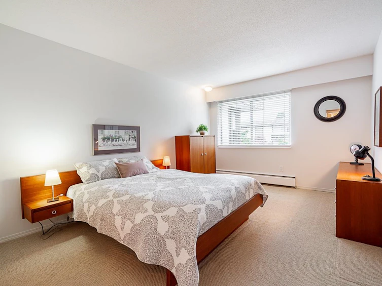 301-141 E 18th Street, North Vancouver, BC, V7L 2X3 - 13
