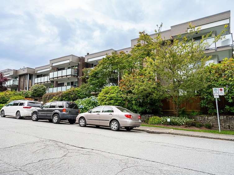 301-141 E 18th Street, North Vancouver, BC, V7L 2X3 - 25