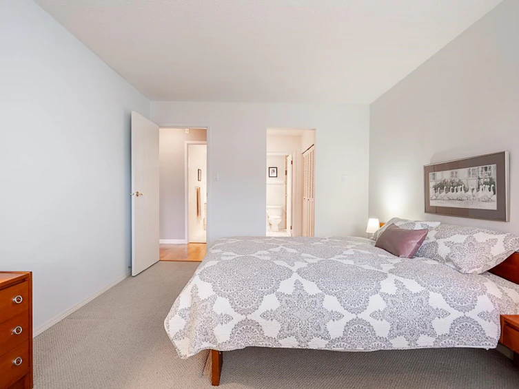 301-141 E 18th Street, North Vancouver, BC, V7L 2X3 - 14