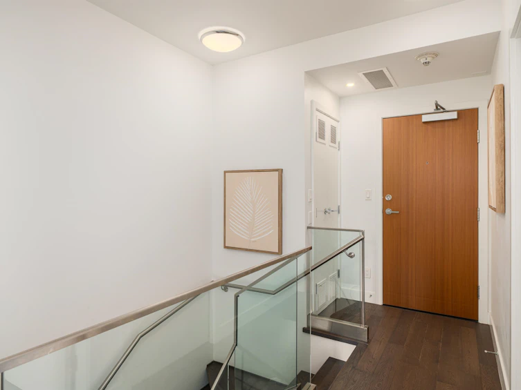232 W 1st Avenue, Vancouver, BC, V5Y 3T2 - 14