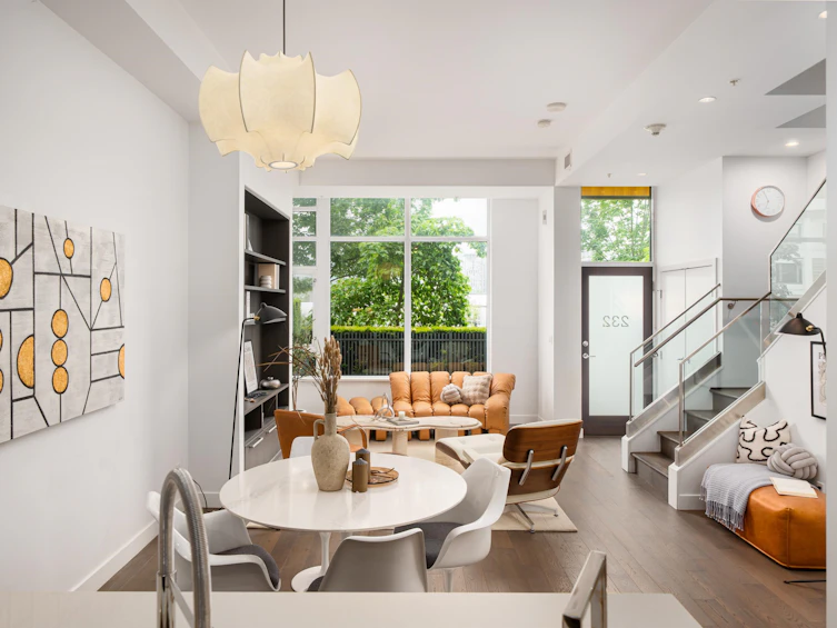 232 W 1st Avenue, Vancouver, BC, V5Y 3T2 - 5