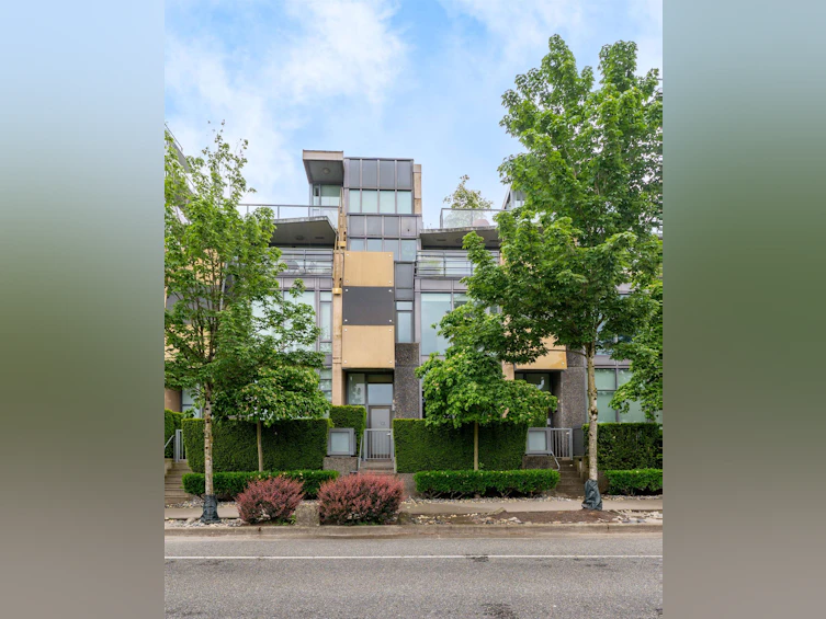 232 W 1st Avenue, Vancouver, BC, V5Y 3T2 - 2