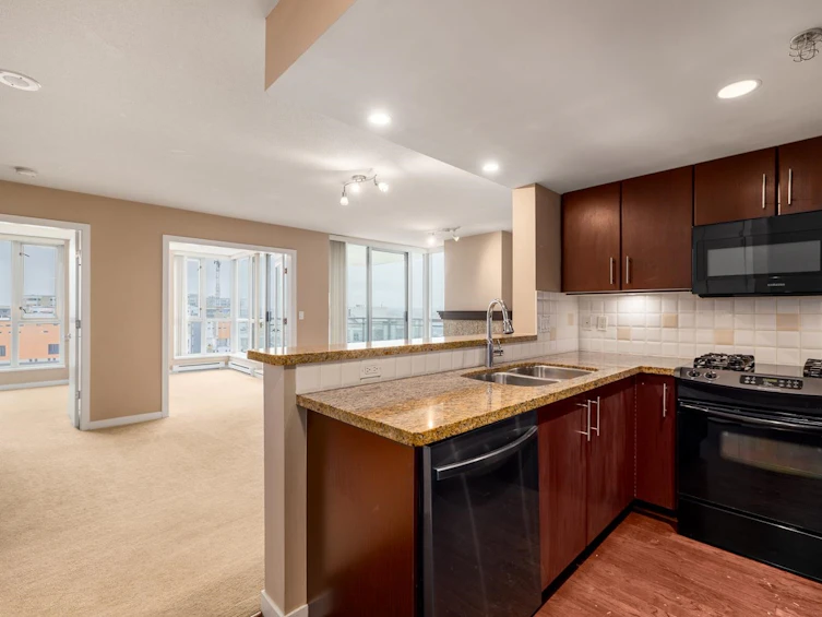 1703-120 Milross Avenue, Vancouver, BC, V6A 4K7