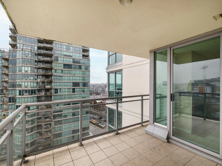1703-120 Milross Avenue, Vancouver, BC, V6A 4K7 - 11