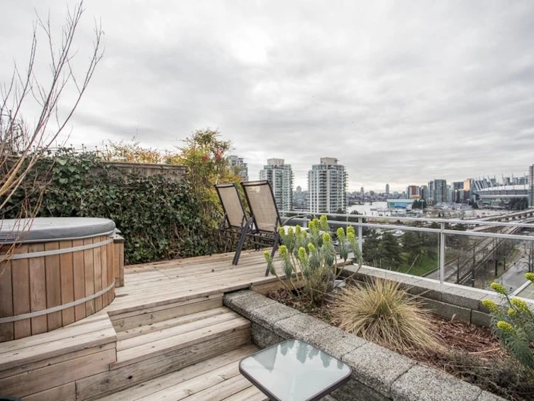 PH901-221 Union Street, Vancouver, BC, V6A 0B4 - 4