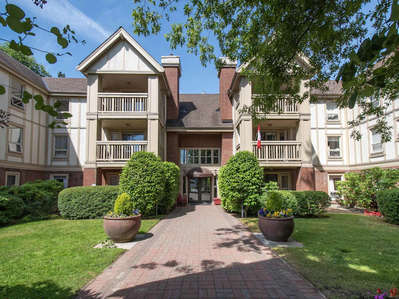 309 - 843 22nd Street, West Vancouver BC V7V 4C1