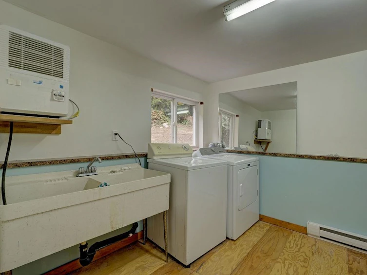 1028 Blackburn Road, Roberts Creek, BC, V0N 2W4 - 19