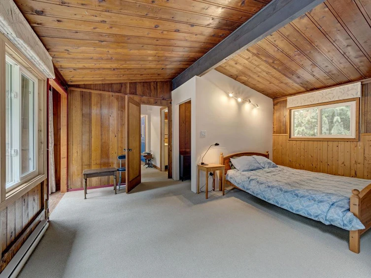 1028 Blackburn Road, Roberts Creek, BC, V0N 2W4 - 12