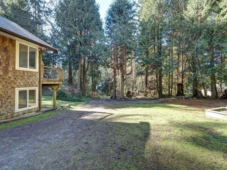 1028 Blackburn Road, Roberts Creek, BC, V0N 2W4 - 23