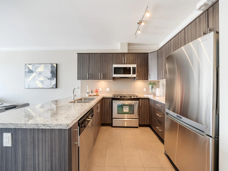 312-6888 Royal Oak Avenue, Burnaby, BC, V5J 4J2 - 11