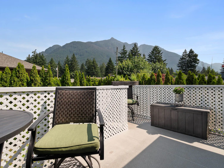65899 Park Avenue, Hope, BC, V0X 1L1 - 5