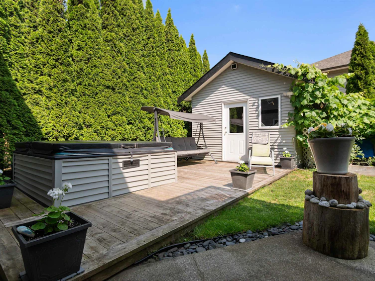 65899 Park Avenue, Hope, BC, V0X 1L1 - 2