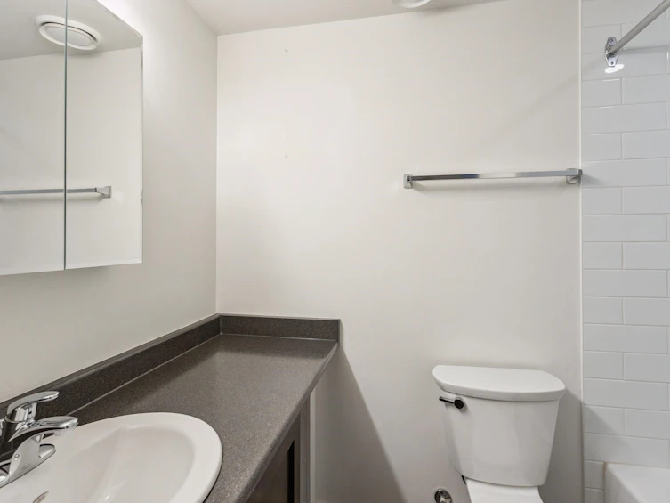 105-357 E 2nd Street, North Vancouver, BC, V7L 1C6 - 12