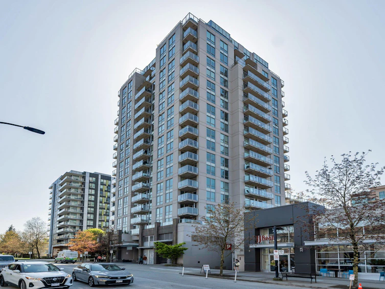 704-135 E 17th Street, North Vancouver, BC, V7L 0C4 - 2