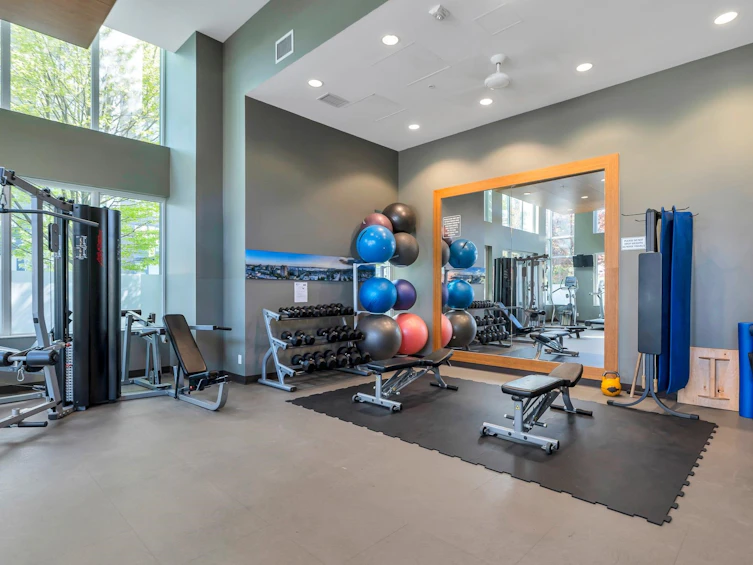 704-135 E 17th Street, North Vancouver, BC, V7L 0C4 - 23