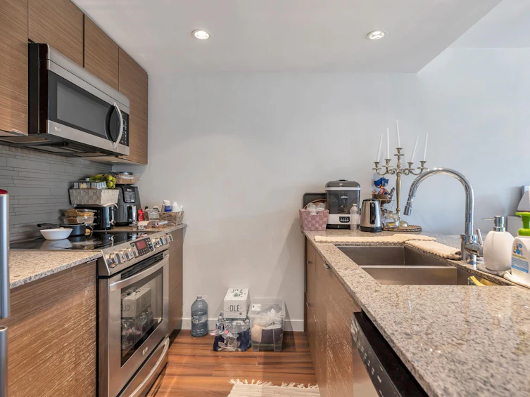 704-135 E 17th Street, North Vancouver, BC, V7L 0C4 - 7