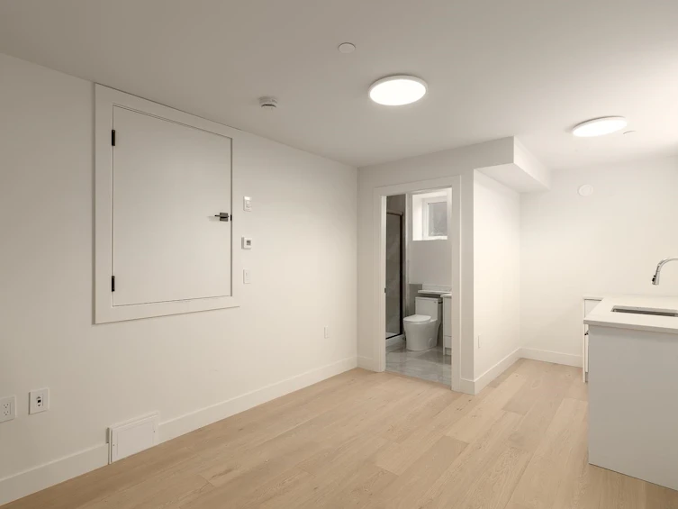1-2658 Dundas Street, Vancouver, BC, V5K 1P9 - 22