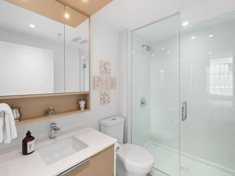 1211-1661 Quebec Street, Vancouver, BC, V6A 0H2 - 12