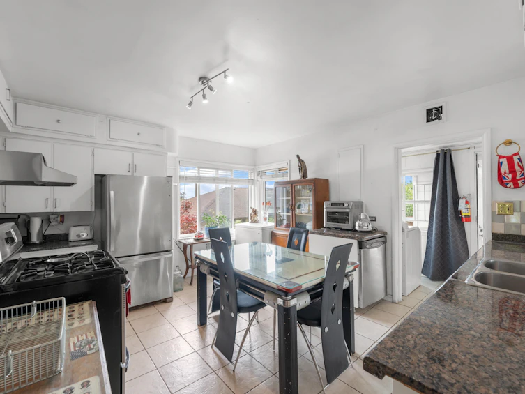 7429 Fraser Street, Vancouver, BC, V5X 3W3 - 6
