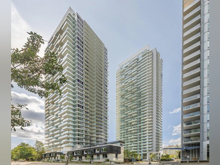 3804-13768 100 Avenue, Surrey, BC, V3T 0V2