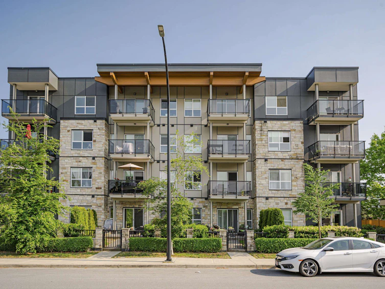 302-12310 222 Street, Maple Ridge, BC, V2X 5W7 - 2