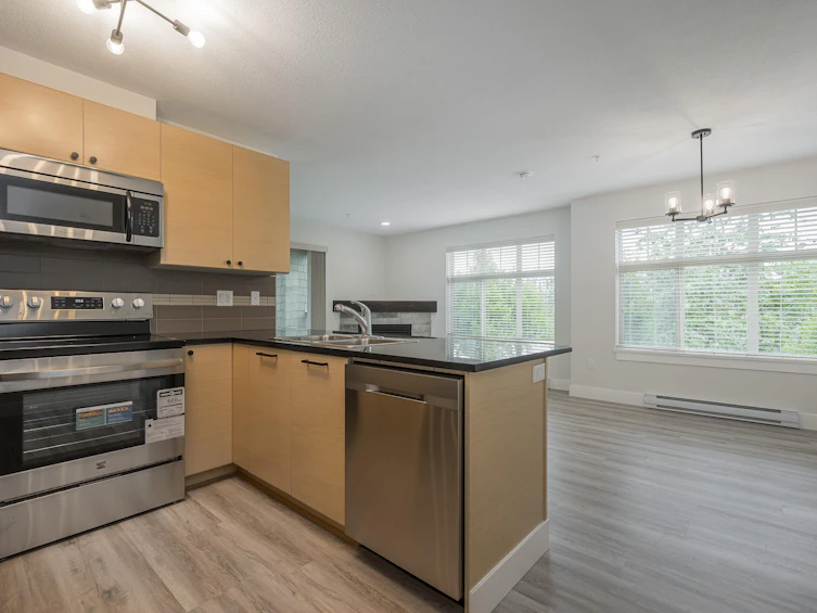 304-6500 194 Street, Surrey, BC, V4N 5X4 - 4