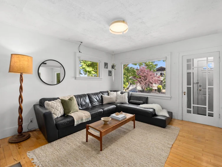 2506 Triumph Street, Vancouver, BC, V5K 1S8 - 4