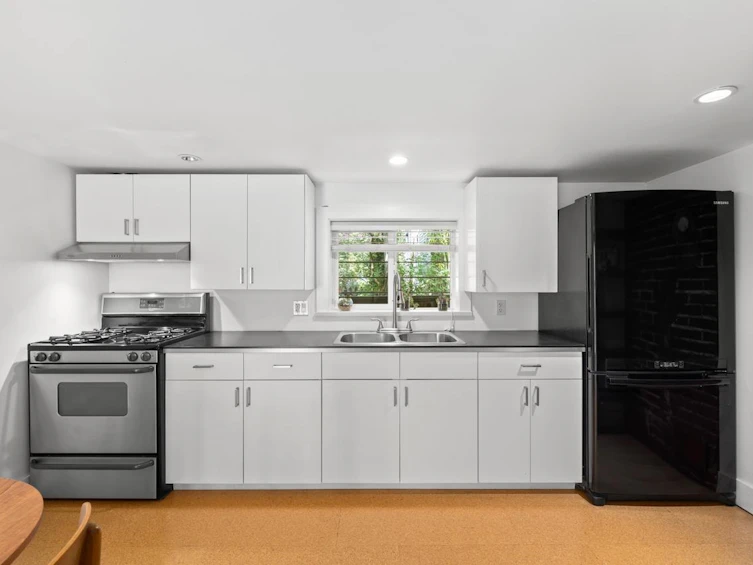 2506 Triumph Street, Vancouver, BC, V5K 1S8 - 27