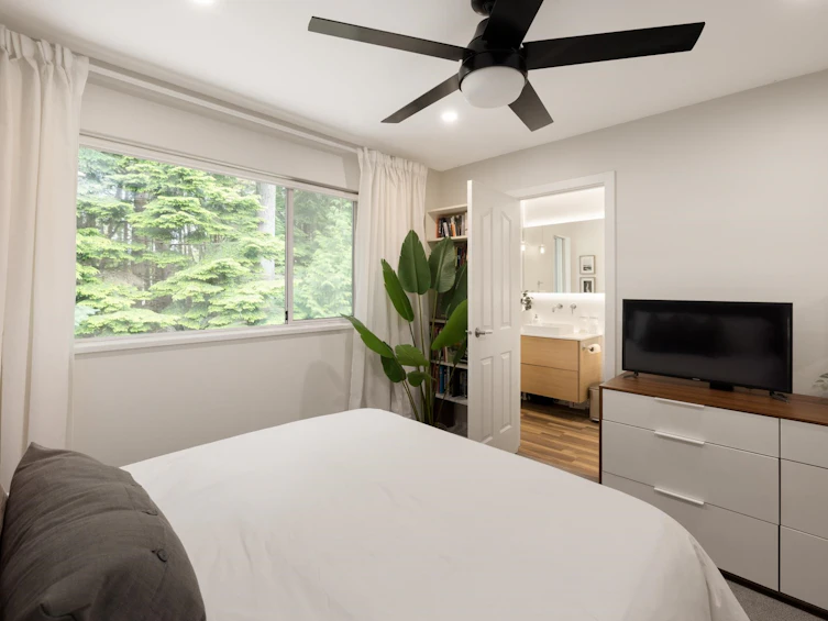 3946 Indian River Drive, North Vancouver, BC, V7G 2G9 - 20
