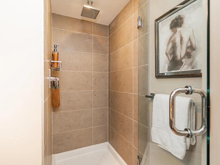 2605-2978 Glen Drive, Coquitlam, BC, V3B 0C3 - 14