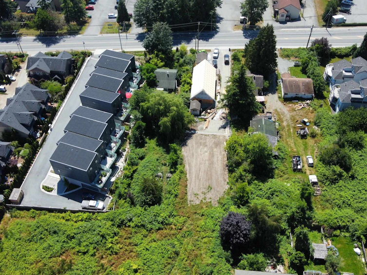 746 Gibsons Way, Gibsons, BC, V0N 1V9 - 4
