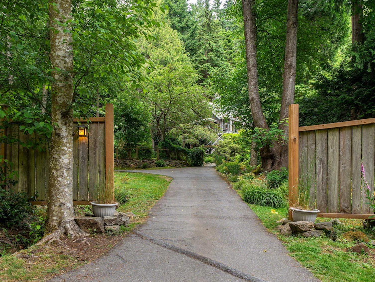 733 Windjammer Road, Bowen Island, BC, V0N 1G2 - 37