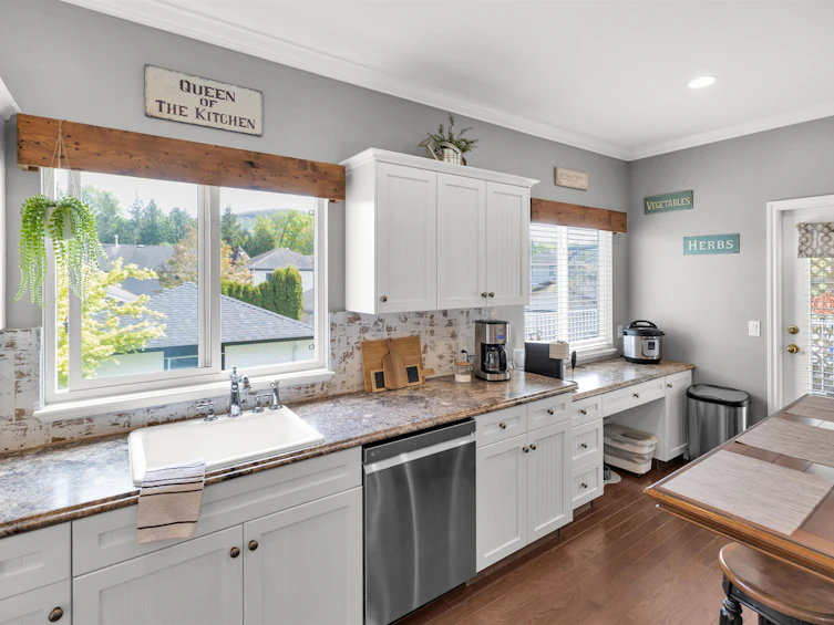 36150 Shadbolt Avenue, Abbotsford, BC, V3G 2Z1 - 10