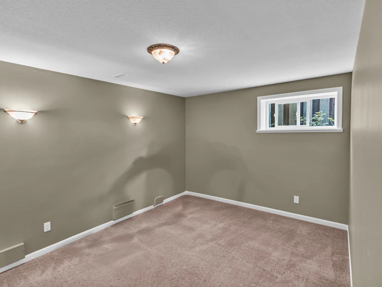 36150 Shadbolt Avenue, Abbotsford, BC, V3G 2Z1 - 35