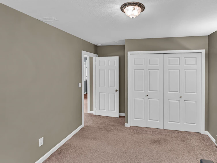 36150 Shadbolt Avenue, Abbotsford, BC, V3G 2Z1 - 36