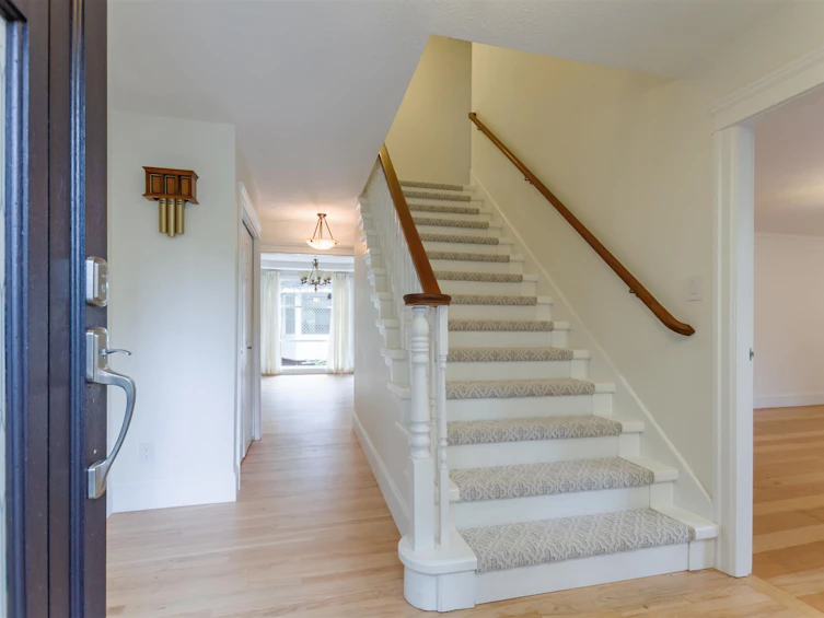 12409 214 Street, Maple Ridge, BC, V2X 5E5 - 2