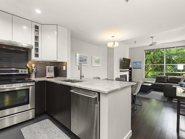 406-3023 W 4th Avenue, Vancouver, BC, V6K 1R5 - 10