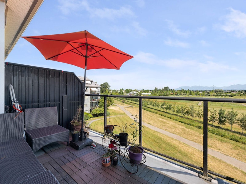 410 - 6233 London Road, Richmond BC V7E 3S3