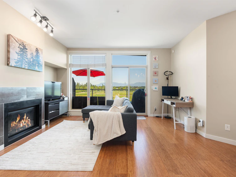 410-6233 London Road, Richmond, BC, V7E 3S3 - 3