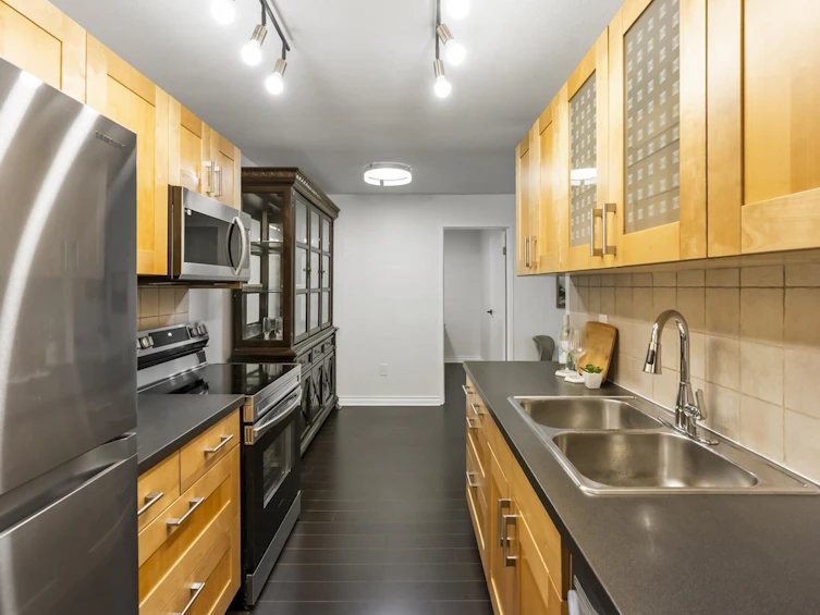 217-9672 134 Street, Surrey, BC, V3T 5L5 - 9
