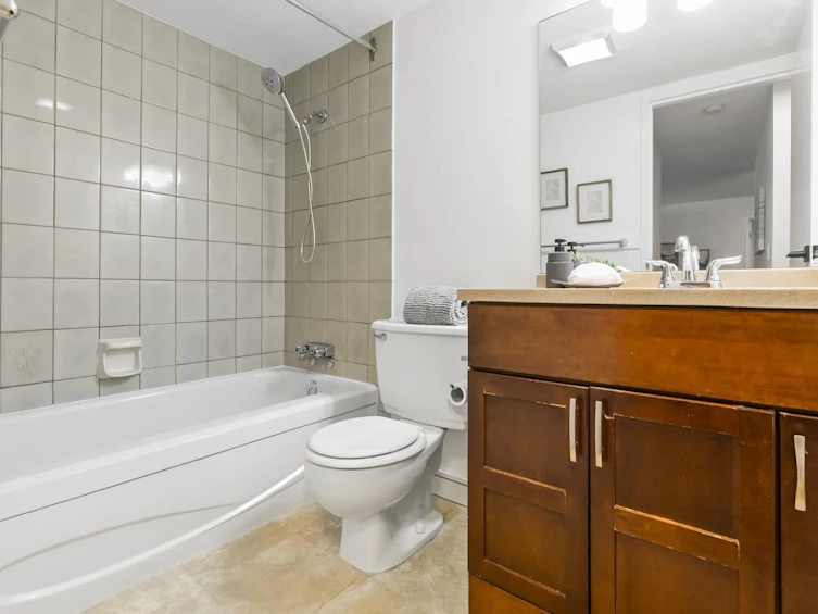 217-9672 134 Street, Surrey, BC, V3T 5L5 - 16