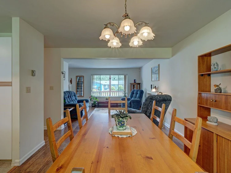 593 Oceanview Drive, Gibsons, BC, V0N 1V5 - 22