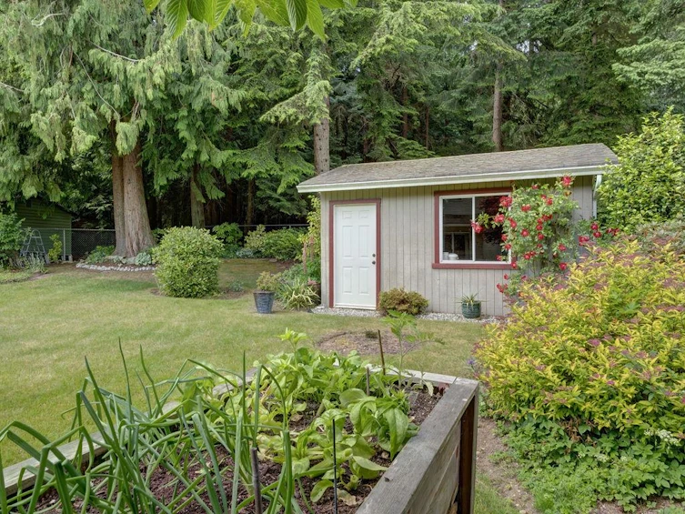 593 Oceanview Drive, Gibsons, BC, V0N 1V5 - 11