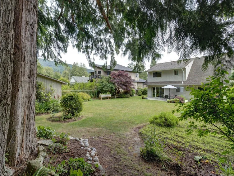 593 Oceanview Drive, Gibsons, BC, V0N 1V5 - 14